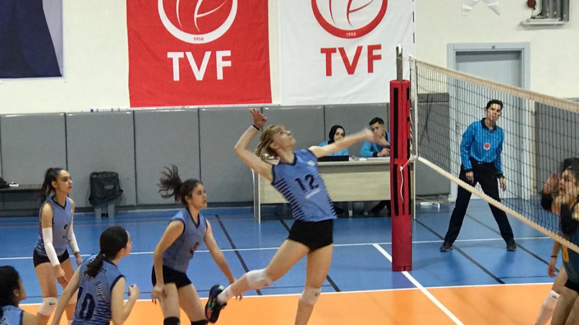 Yıldız Kızlar Süper Ligi Voleybol Takımımız PTT Voleybol Takımını 3-0 Yendi
