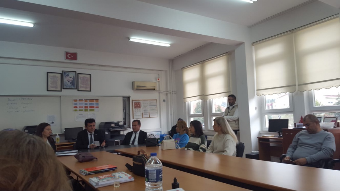İlçe Milli Eğitim Müdürümüz Sayın Ahmet Gürsel AVCI okulumuzu ziyaret etti.